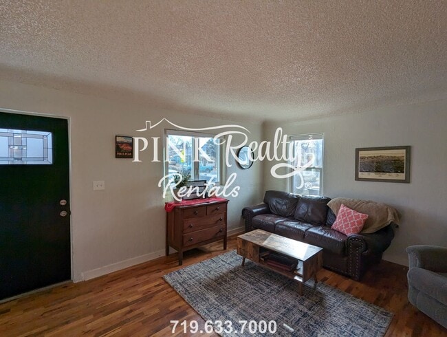 Building Photo - 1719 W Kiowa St