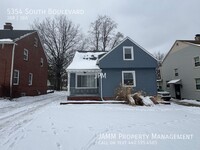 Building Photo - Recently Renovated 3-Bedroom Home in Maple...