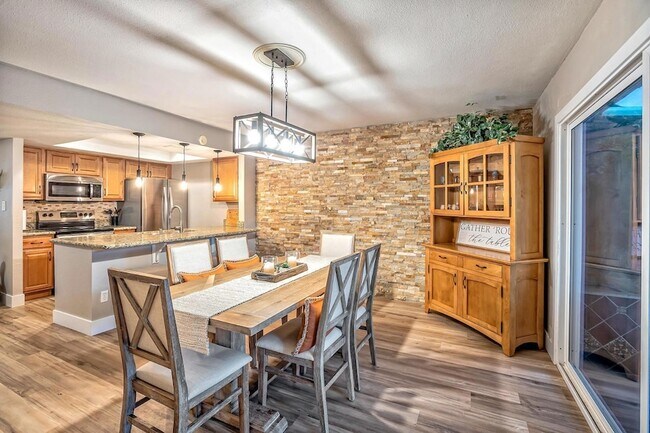 Building Photo - 5045 N 81st St