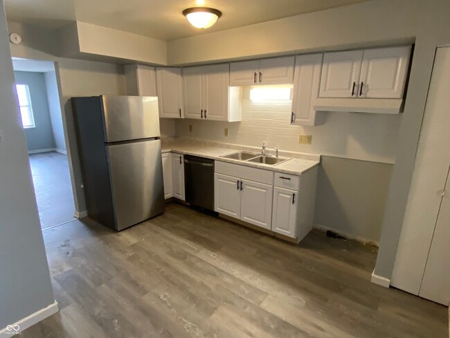 Building Photo - 1329 Millerwood Ct