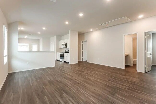 Building Photo - 1805 Crimson Lake Blvd