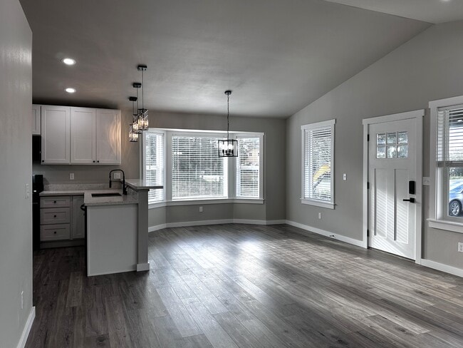 Building Photo - 207 S Razor Clam Dr SW