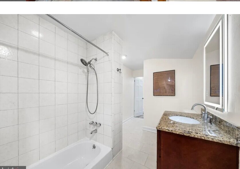 bathroom - 1114 Snyder Ave