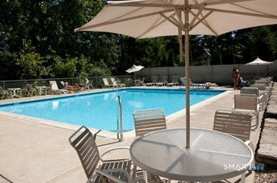 Building Photo - 8 Crossroads Ln