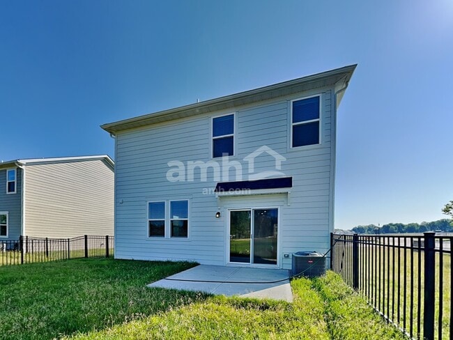 Building Photo - 1373 Pk Pl S