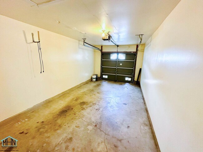 Building Photo - Charming & Move-In Ready 3-Bedroom Home wi...