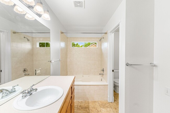 Building Photo - Gorgeous 3-Bed, 2.5-Bath Home With Great A...