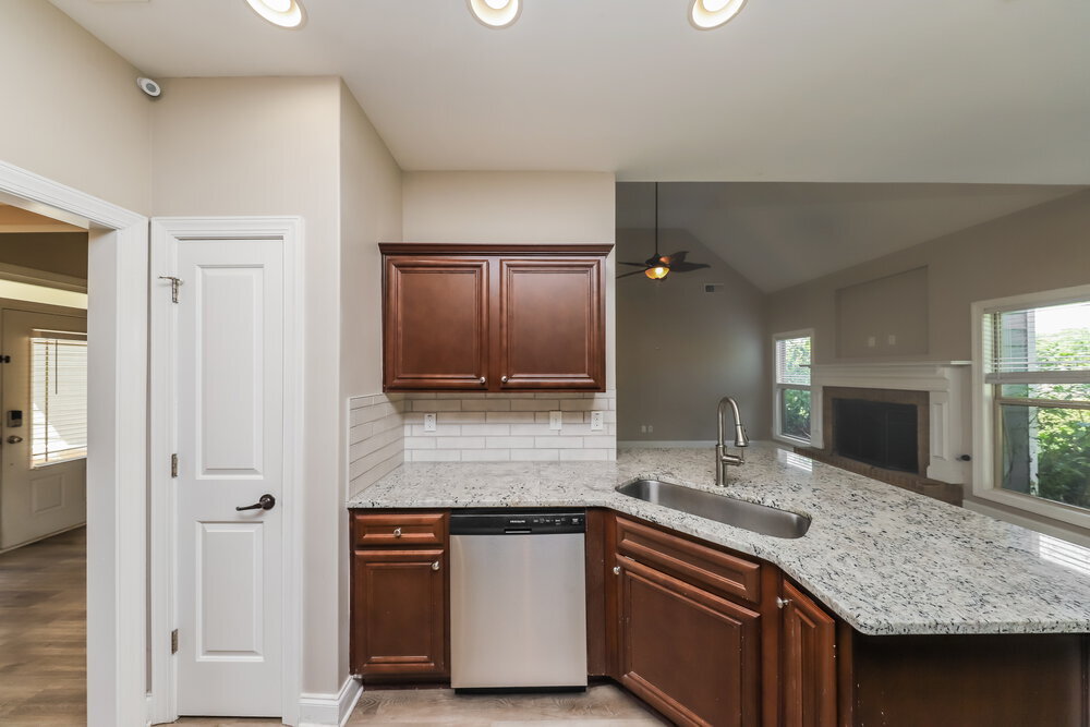 Building Photo - 480 Saddlechase Dr