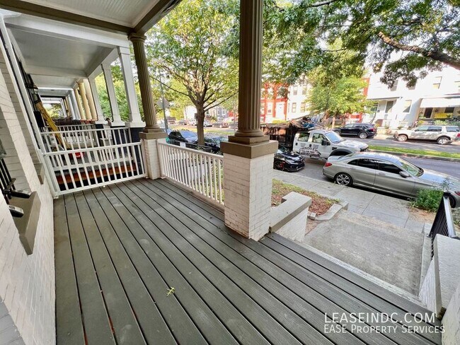 Building Photo - 3613 New Hampshire Ave NW