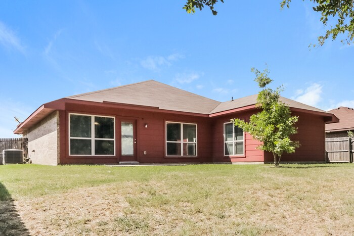 Building Photo - 952 Haley Dr