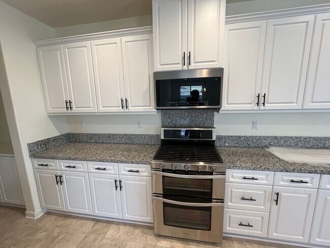 Building Photo - 31053 Catania Cir
