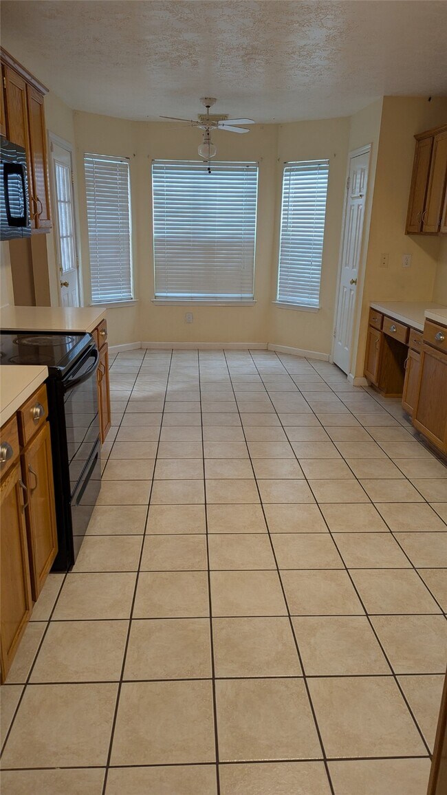 Building Photo - 18319 N Willow Bluff Rd