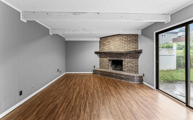 Building Photo - 16107 W 141st Terrace
