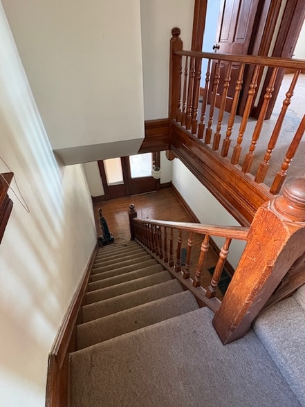 Building Photo - 46 S Hickory St