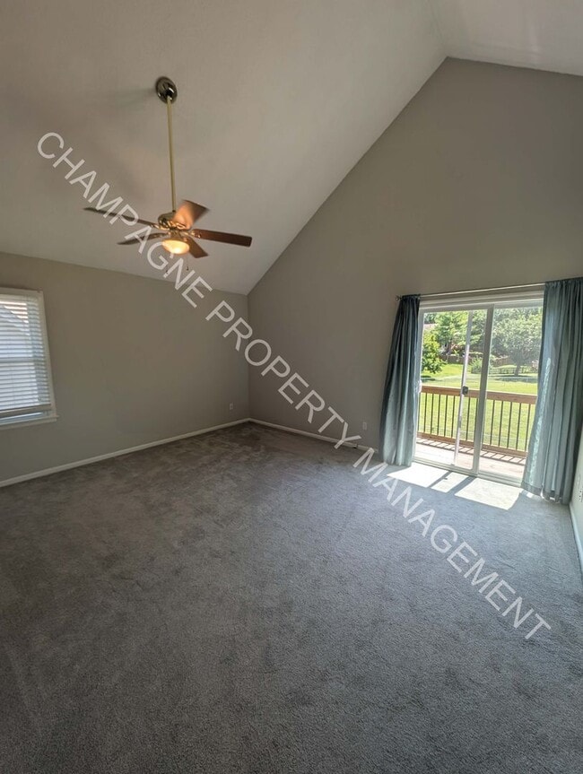 Building Photo - GORGEOUS LENEXA HOME FOR RENT - FLAT ROCK ...