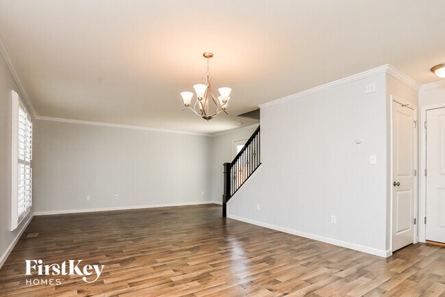 Building Photo - 6021 New Town Dr