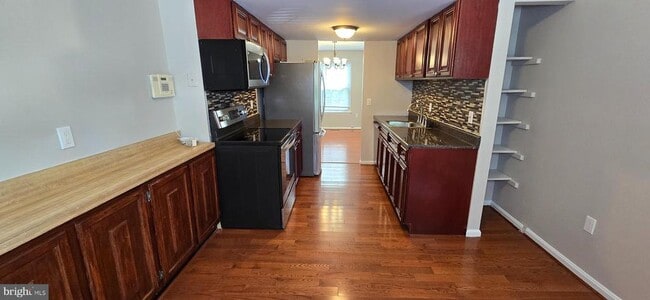 Building Photo - 15623 Plaid Dr