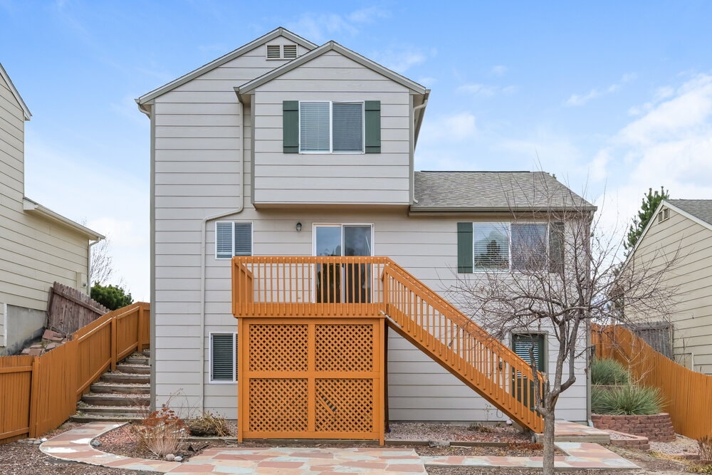 Building Photo - 647 Branding Iron Ln