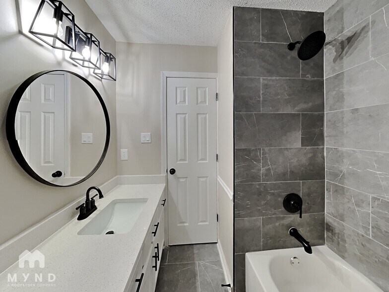 Building Photo - 6892 Gallop Dr