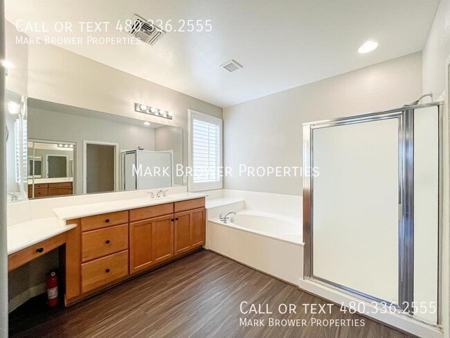 Building Photo - 1181 E Hawken Way