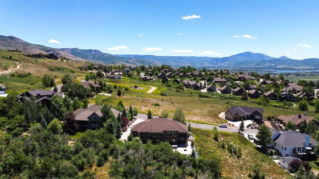 Building Photo - 3573 N Elkview Dr