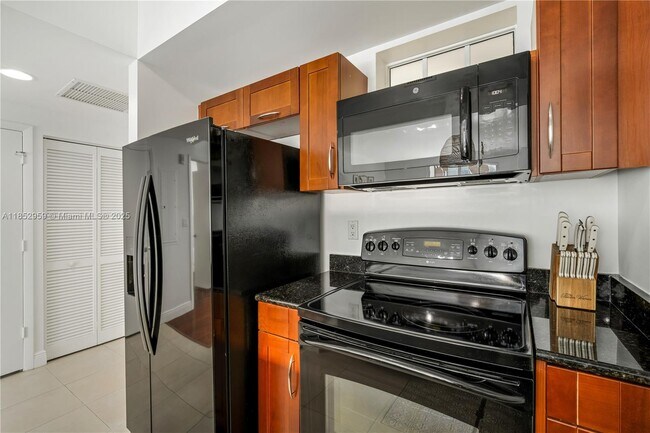 Building Photo - 7290 SW 90th St