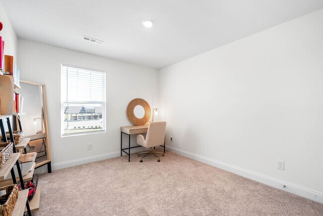 Building Photo - 967 Nance Ln