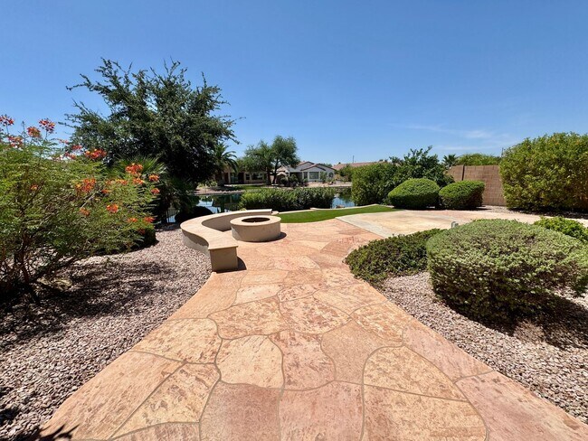 Building Photo - Pristine Single Level 3 Bedroom Home In The Sought After Gated Lagos Vistoso Community in Chandler!