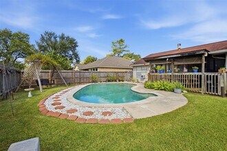 Building Photo - 6630 Harpers Dr