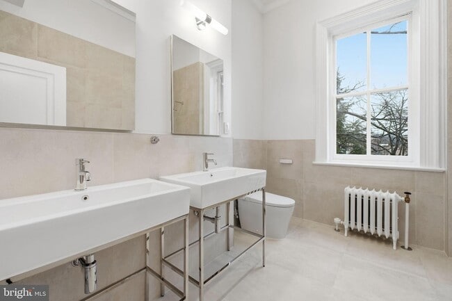 Building Photo - 3308 R St NW