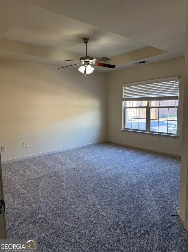 Building Photo - 2733 Knelston Oak Way