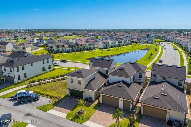 Building Photo - 8110 Allure Dr