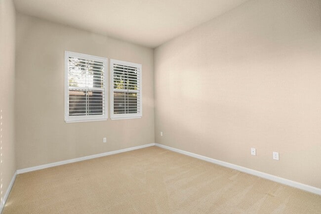Building Photo - Super Convenient Walnut Creek 3 bed/2bath