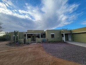 Building Photo - 6105 E Lowden Rd