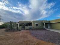 Building Photo - 6105 E Lowden Rd