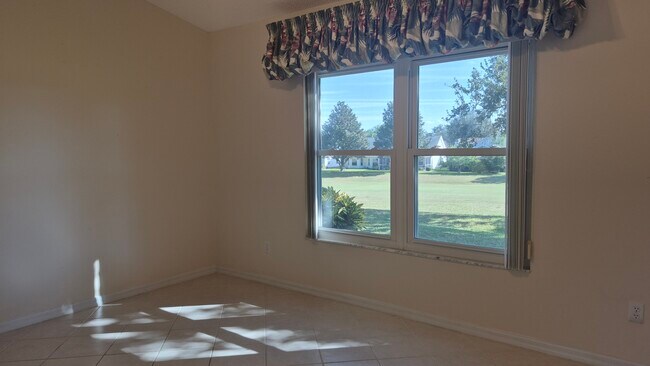 Building Photo - 25316 Crestwater Dr