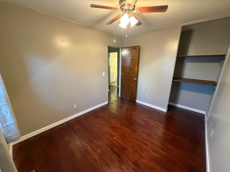 Building Photo - 3526 Berwick Dr