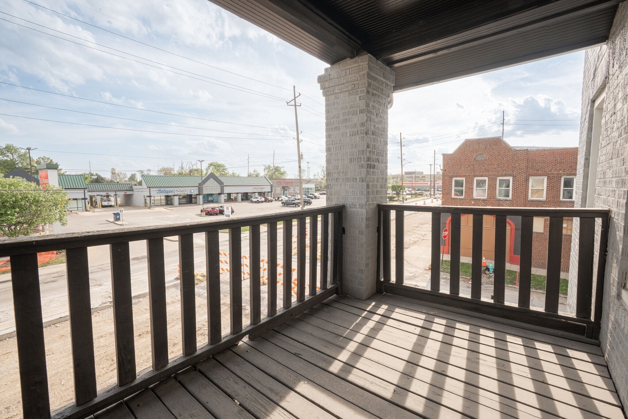 Building Photo - 1918 W Washington St