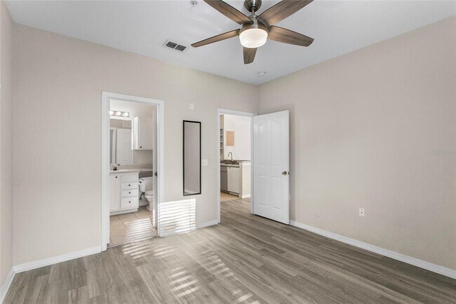 Building Photo - 1150 Lake Shadow Cir