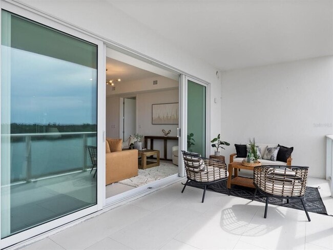 Building Photo - 1020 Sunset Point Rd