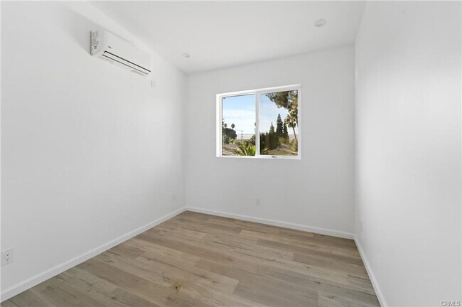 Building Photo - Brand new detached 4 bedroom 2 bath ADU