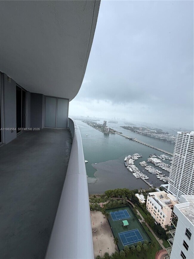 Building Photo - 488 NE 18th St