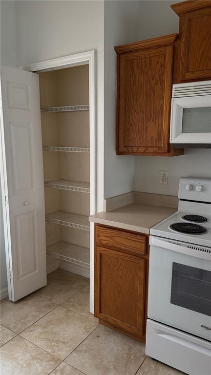 Building Photo - 2275 Brancaster Cir