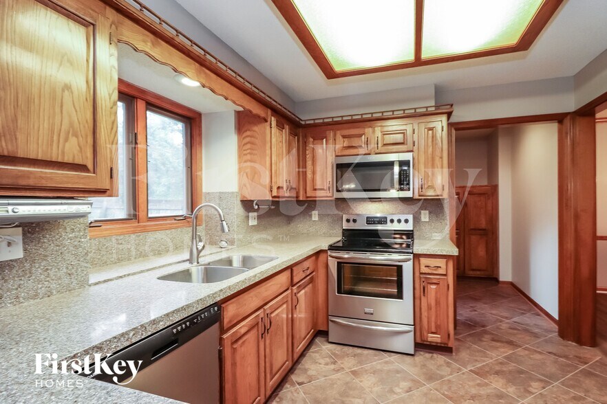 Building Photo - 2012 S Downing St