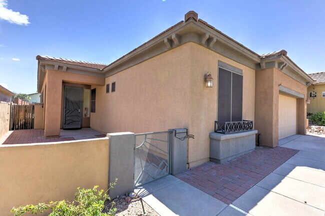 Building Photo - Rancho Sahuarita Gated Community