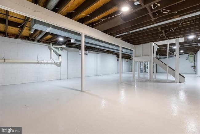 Building Photo - 27 Cartwright Dr