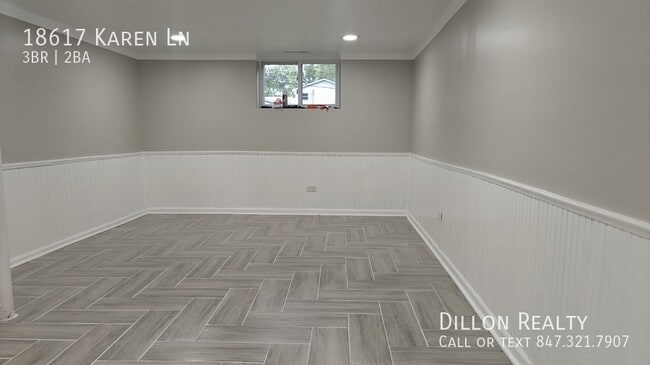 Building Photo - 18617 Karen Ln