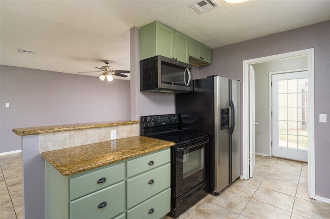 Building Photo - 4604 S Tower Rd