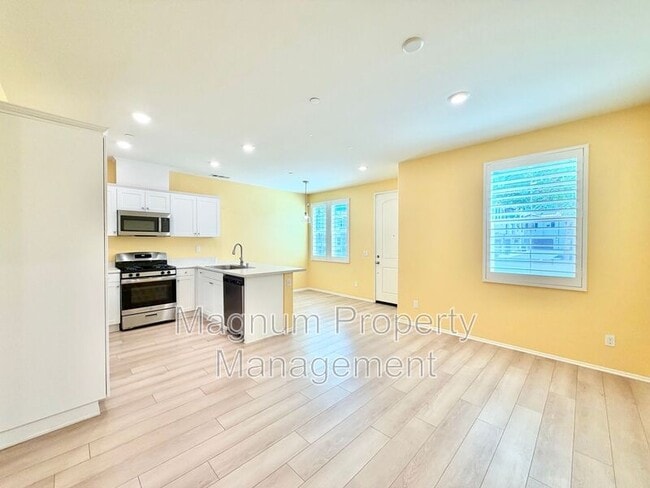 Building Photo - 27417 Georgetown Dr