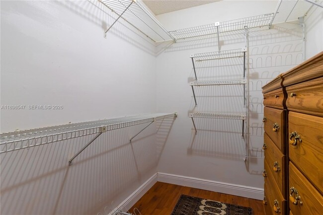 Building Photo - 16200 Golf Club Rd